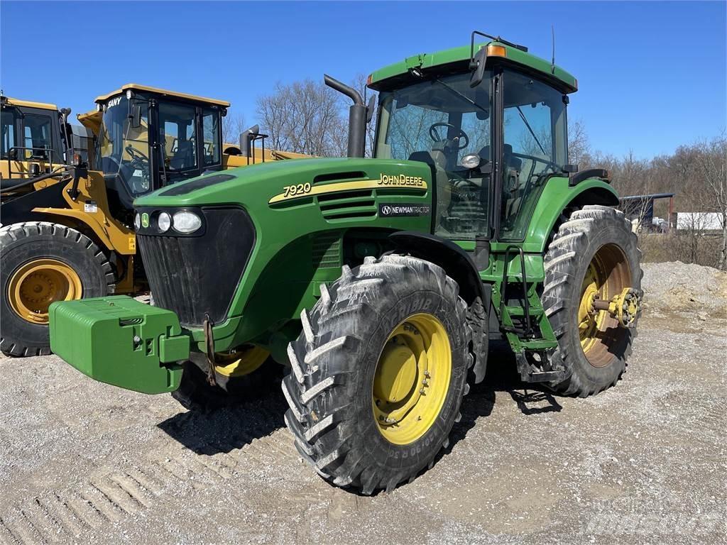 John Deere 7920 Tractors