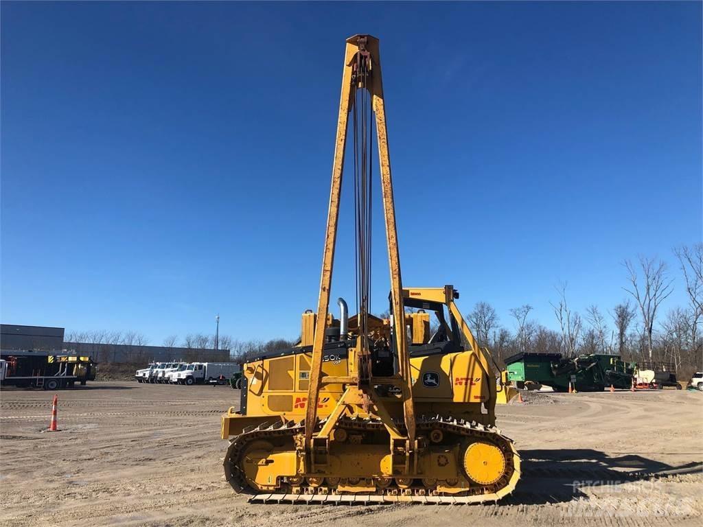 John Deere 850K LGP Pipe layer dozers