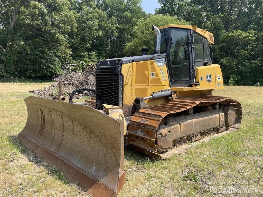 John Deere 850K LGP Crawler dozers