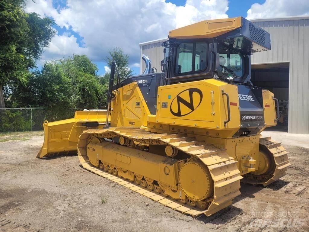 John Deere 850L WLT Crawler dozers