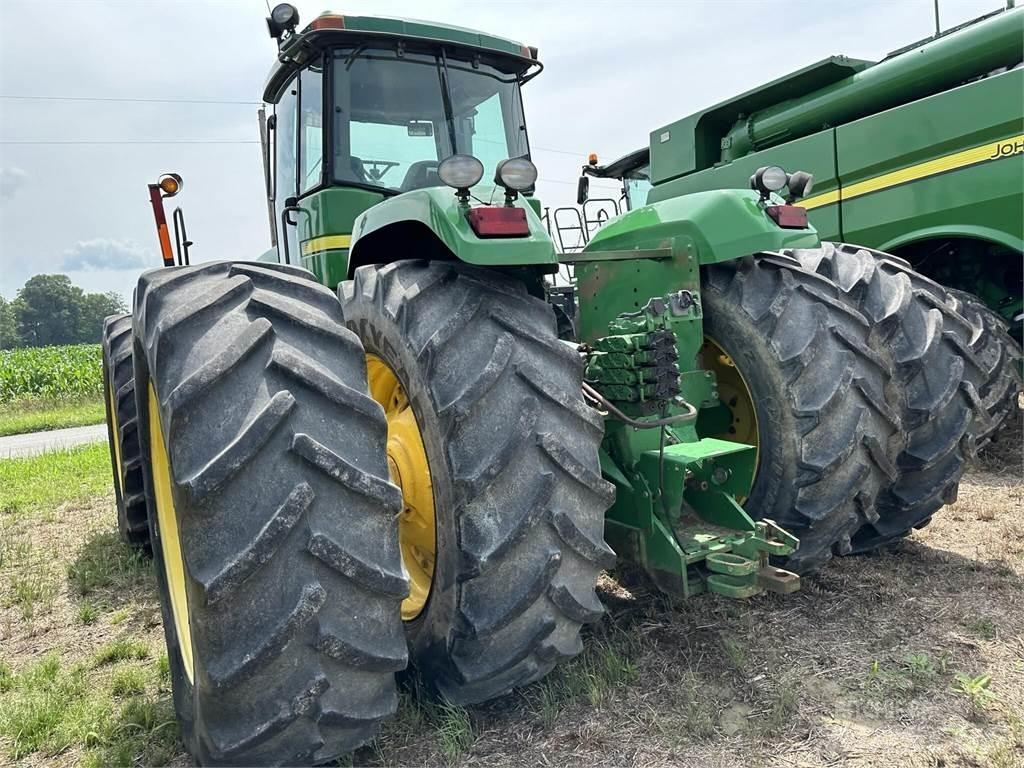 John Deere 9220 Tractors