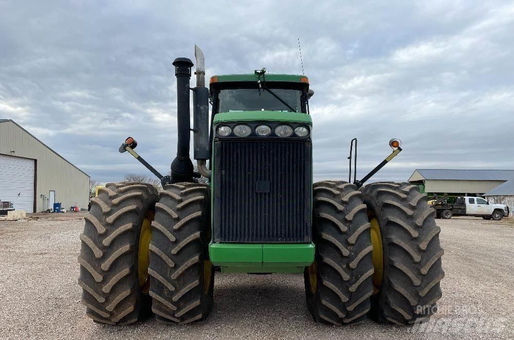 John Deere 9220 Tractors