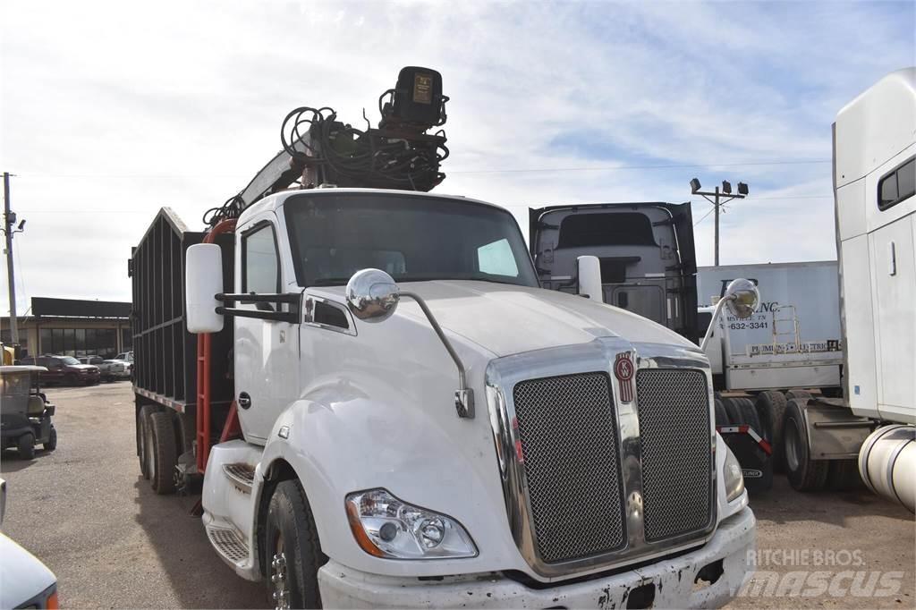 Kenworth T680 Truck mounted cranes