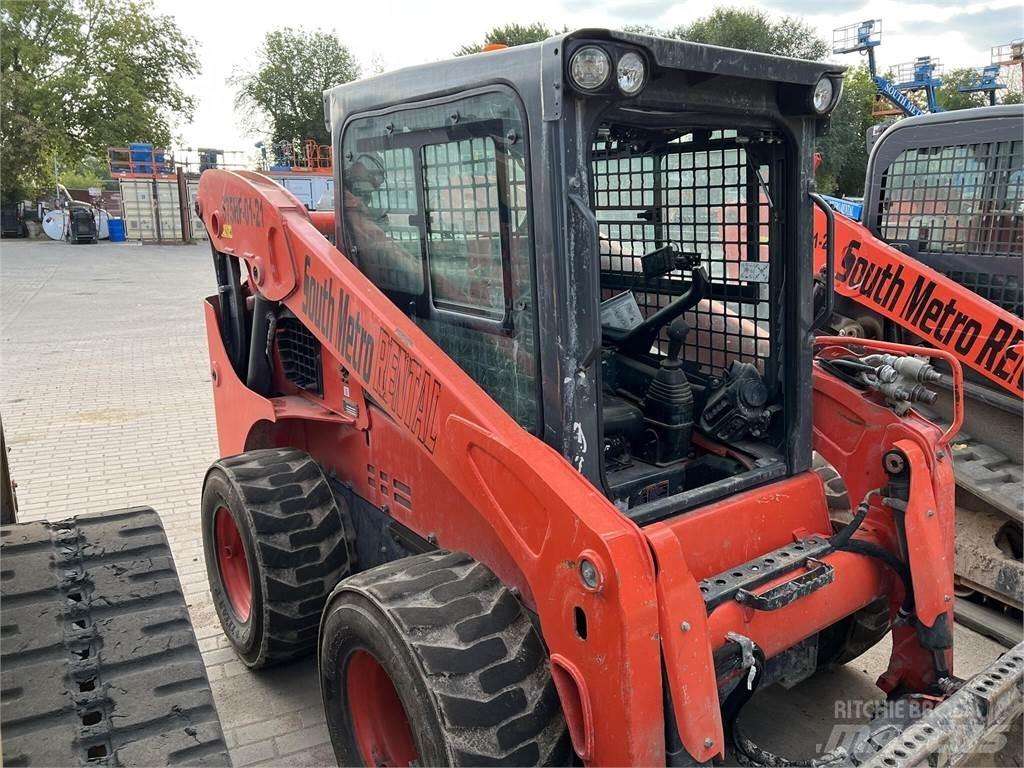 Kubota SSV75 Skid steer loaders