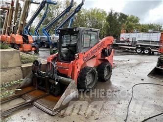 Kubota SSV75 Skid steer loaders