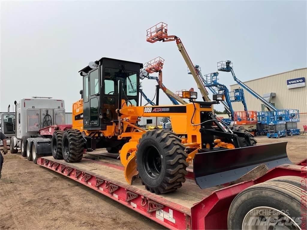 LeeBoy 685D Graders