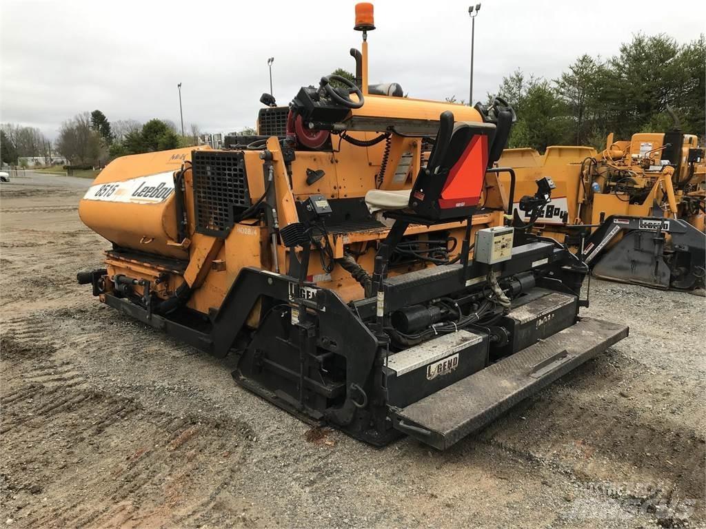 LeeBoy 8515 Asphalt pavers