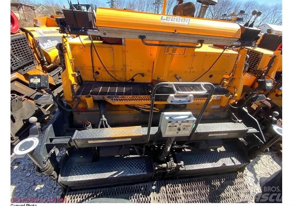 LeeBoy 8515 Asphalt pavers