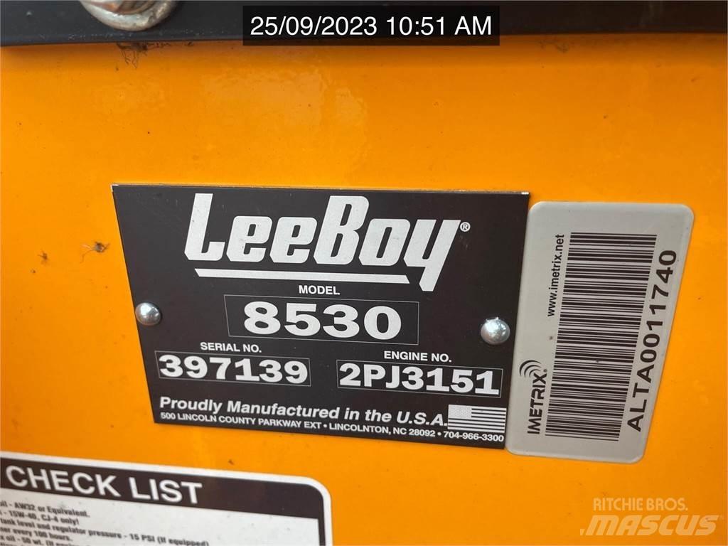LeeBoy 8530 Asphalt pavers