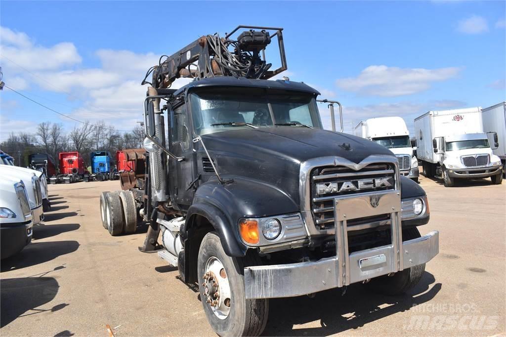 Mack GRANITE CV713 Truck mounted cranes