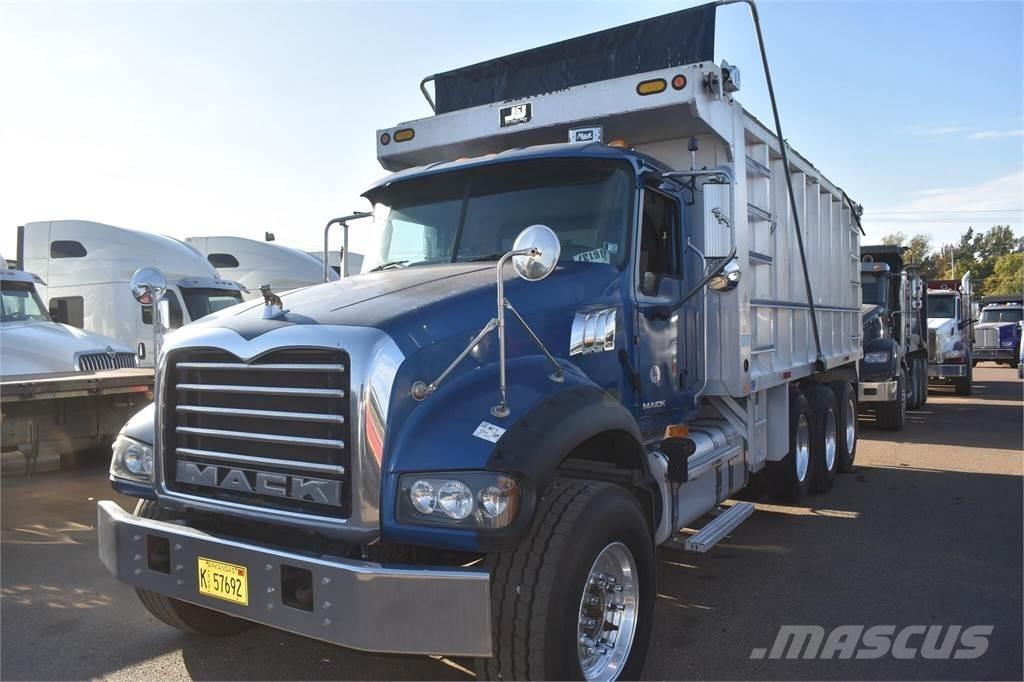 Mack GRANITE GU713 Tipper trucks