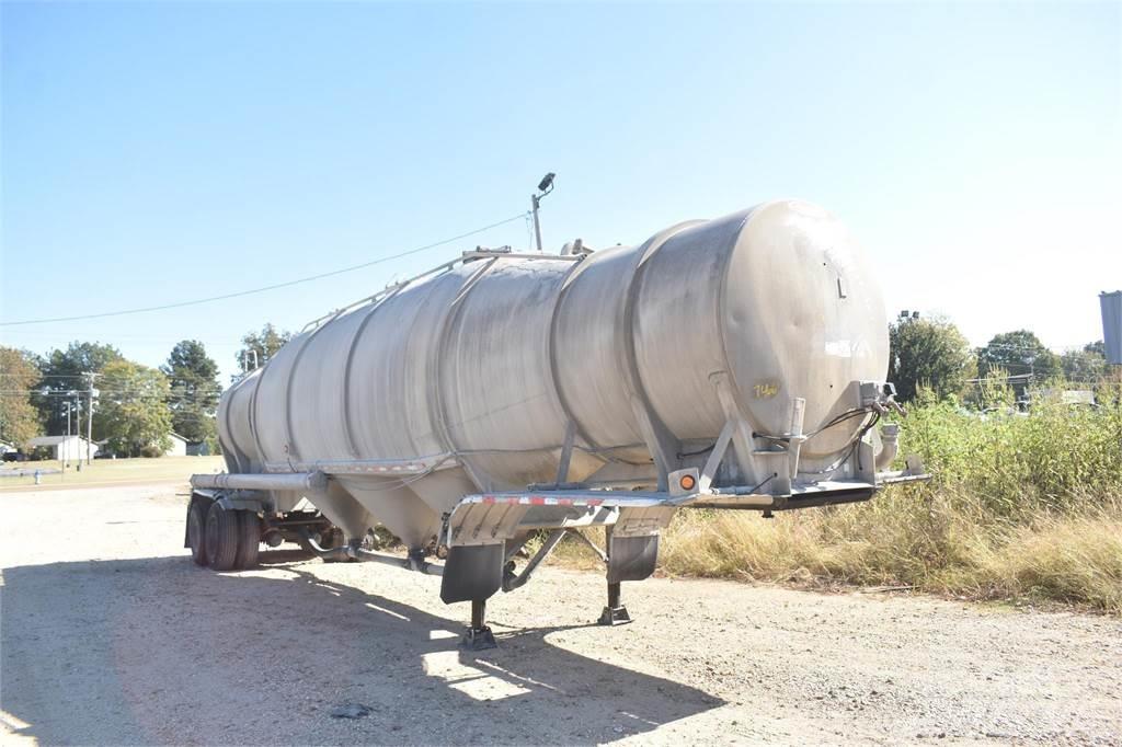  PENSKE Tanker trailers
