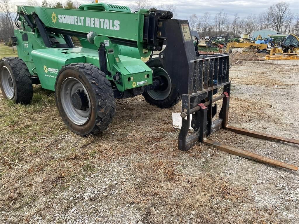 SkyTrak 6042 Telescopic handlers
