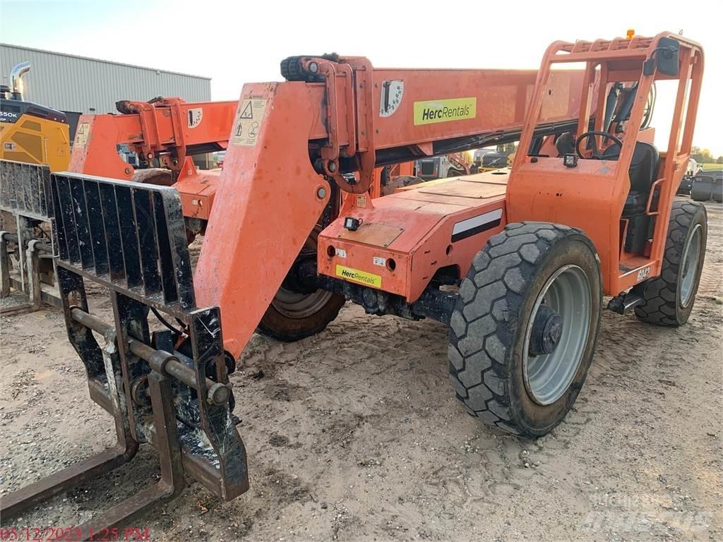SkyTrak 6042 Telescopic handlers