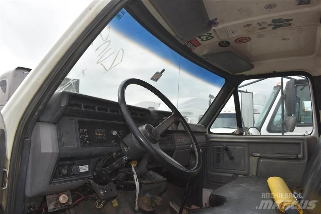  TELELECT TELECON 15 Truck mounted drill rig