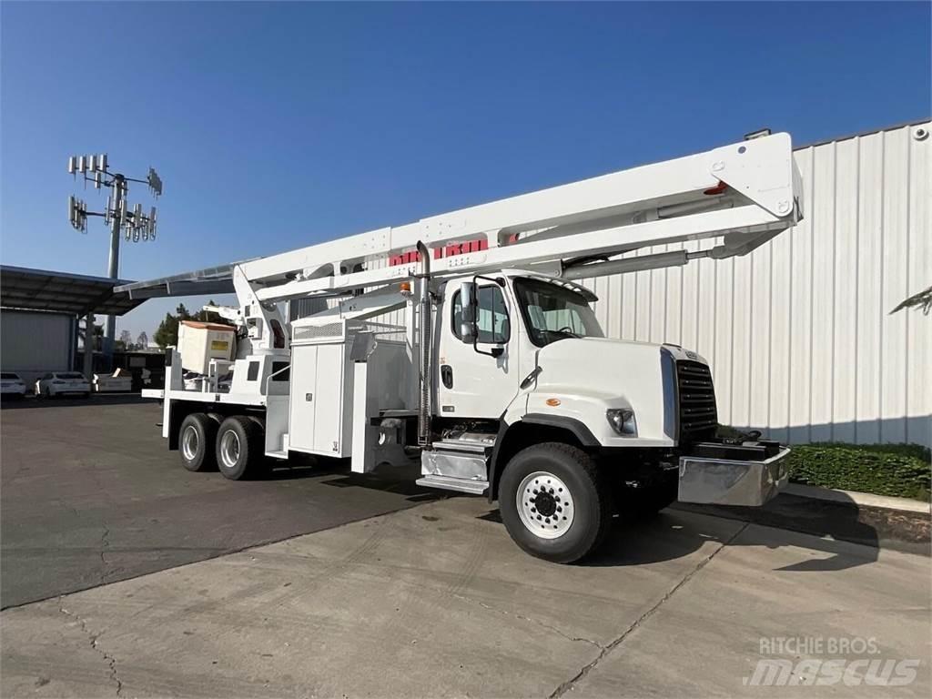 VERSALIFT VST9000I Truck mounted platforms