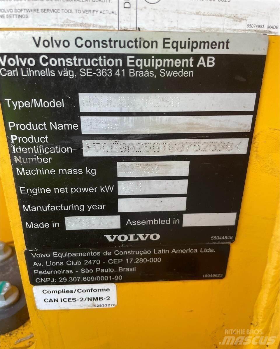Volvo A25G Articulated Haulers