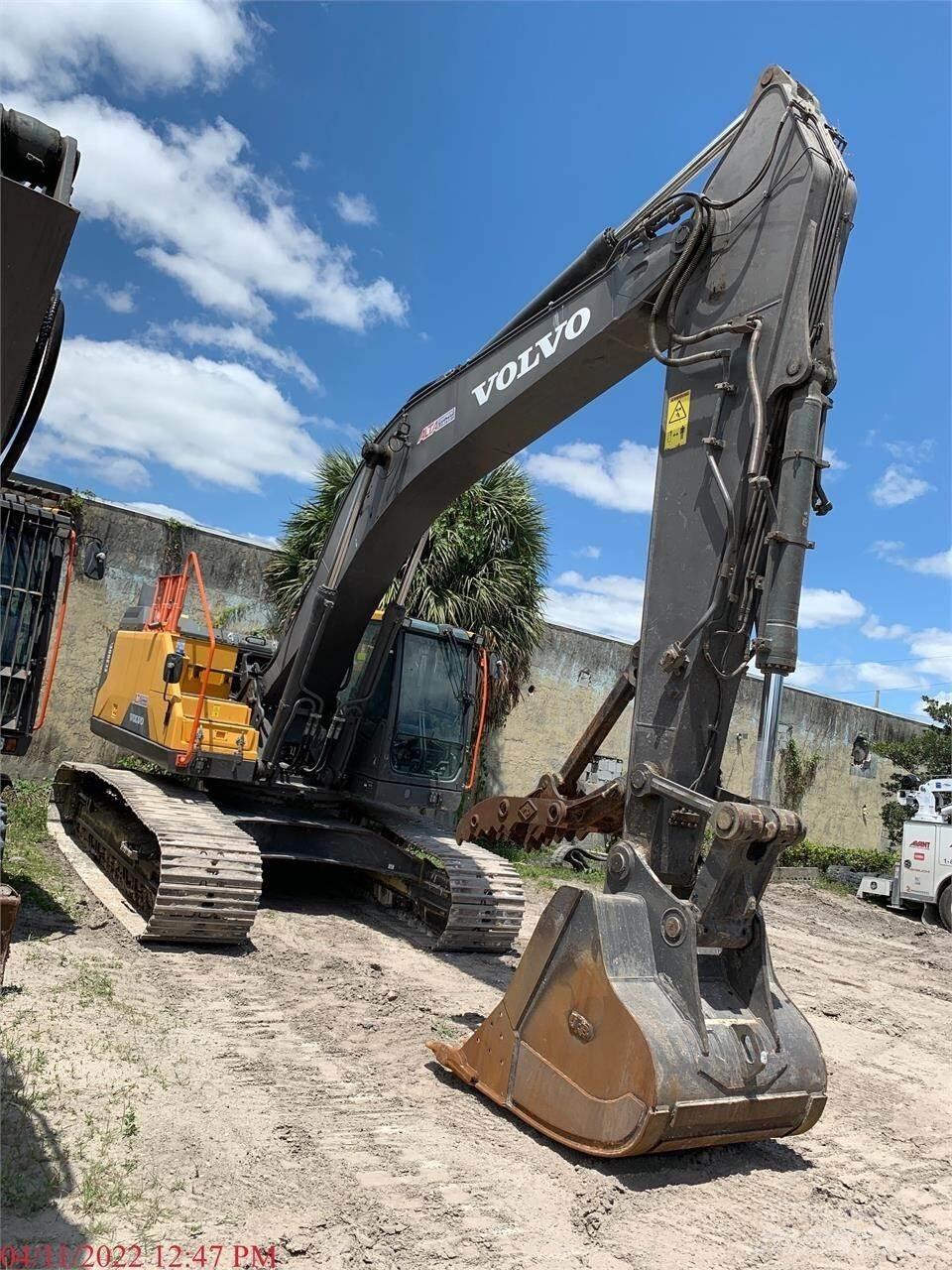 Volvo EC300EL Crawler excavators