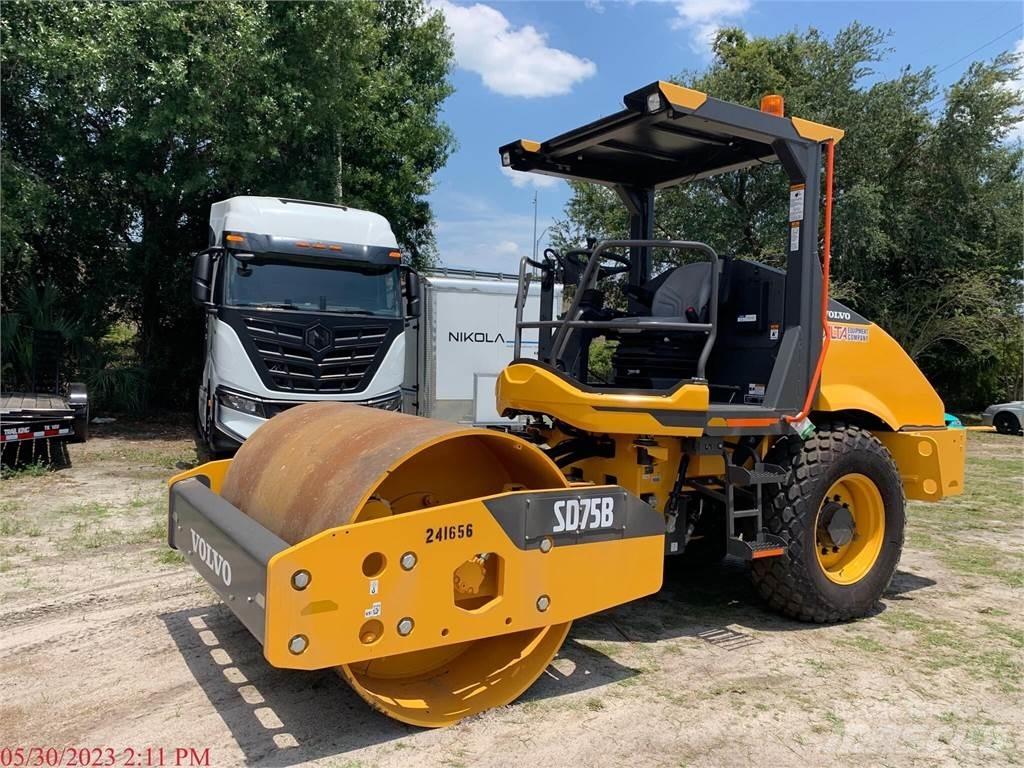 Volvo SD75B Twin drum rollers
