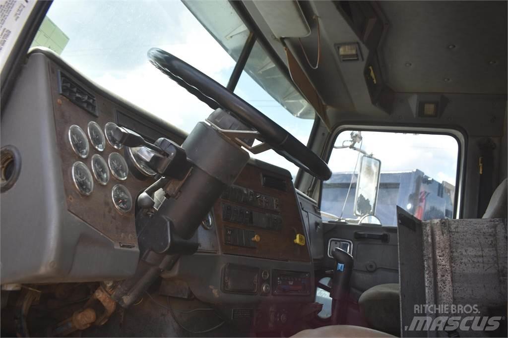 Western Star 4800 Tipper trucks