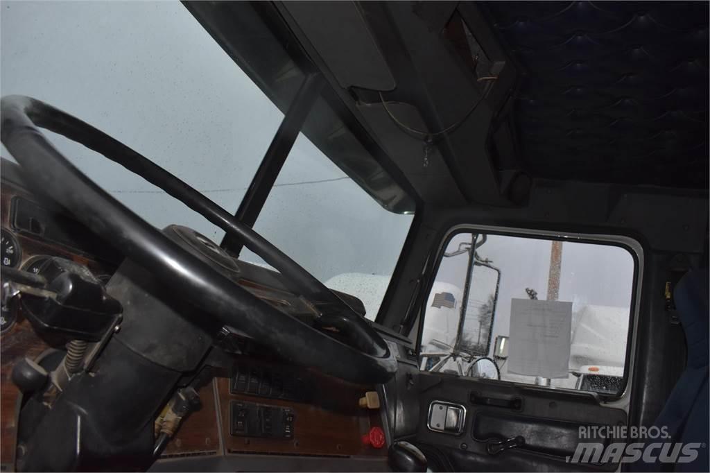 Western Star 4900FA Tipper trucks