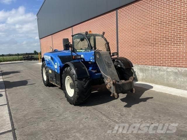 New Holland LM7.35 Telehandlers