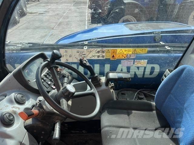 New Holland LM7.35 Telehandlers