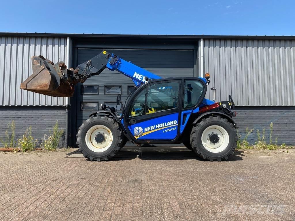New Holland LM5030 Telehandlers