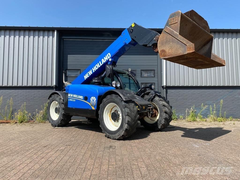New Holland LM5030 Telehandlers