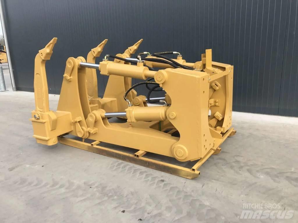 CAT D7 Scarifiers