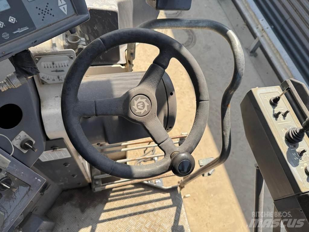Wirtgen W 150 Asphalt cold milling machines