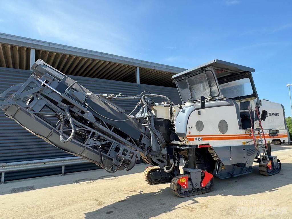 Wirtgen W 150 Asphalt cold milling machines
