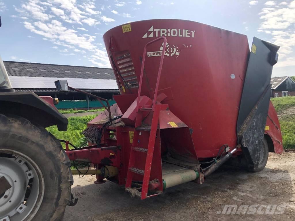 Trioliet VF-12 Animal feeders