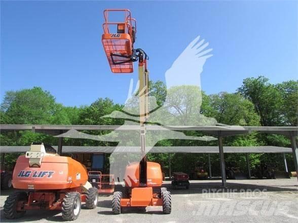 JLG 400S Telescopic boom lifts