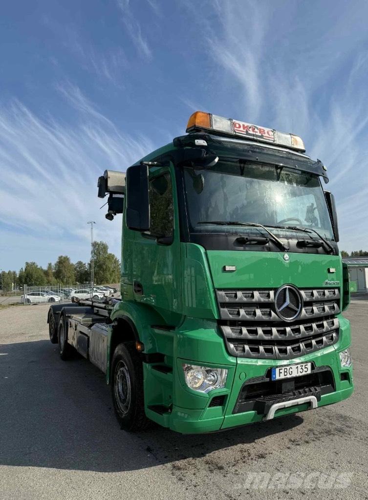 Mercedes-Benz Actros Hook lift trucks