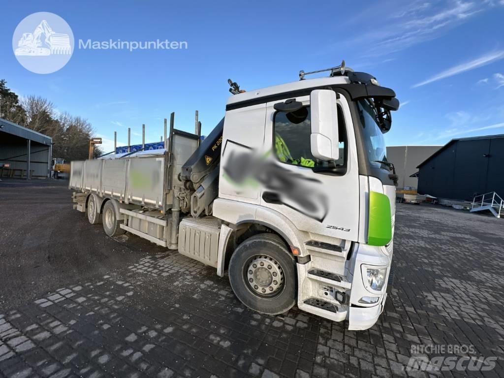 Mercedes-Benz 2543 Truck mounted cranes