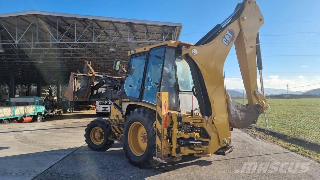 CAT 432D Backhoe