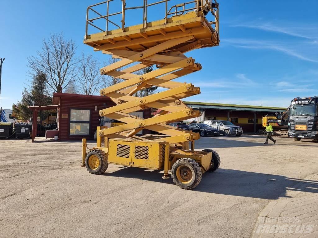 UpRight SL30 Scissor lifts