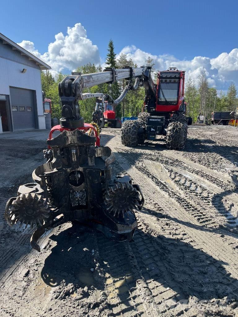 Komatsu 901 Harvesters