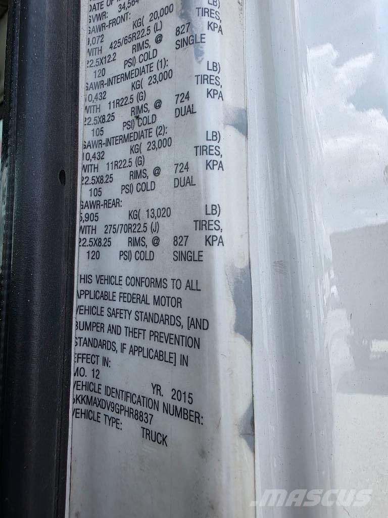 Western Star 4700 SB Prime Movers