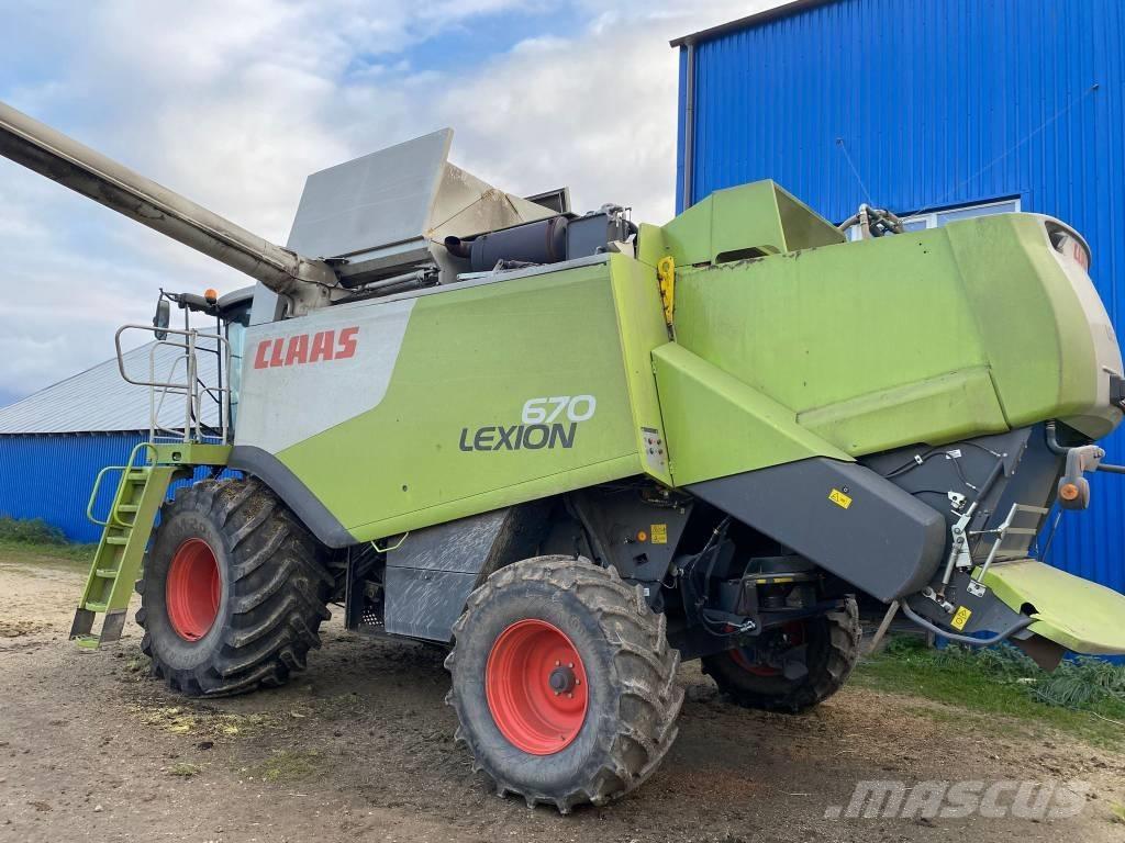 CLAAS Lexion 670 Combine harvesters
