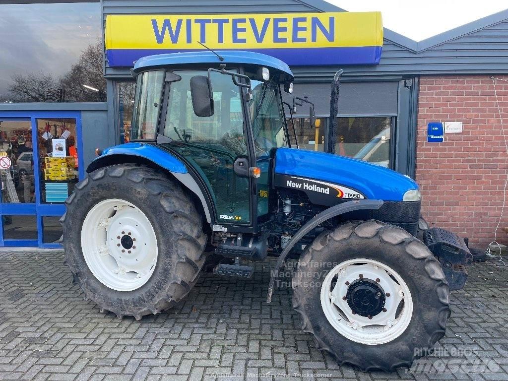 New Holland TD 95 D Tractors