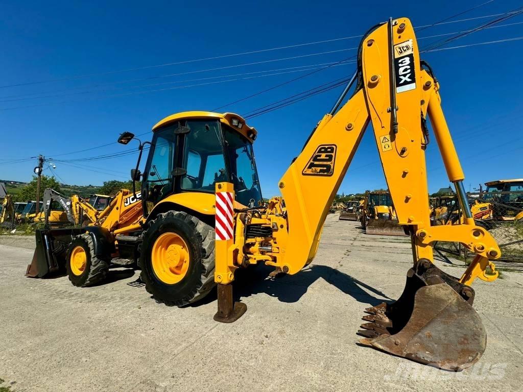 JCB 3CX Backhoe