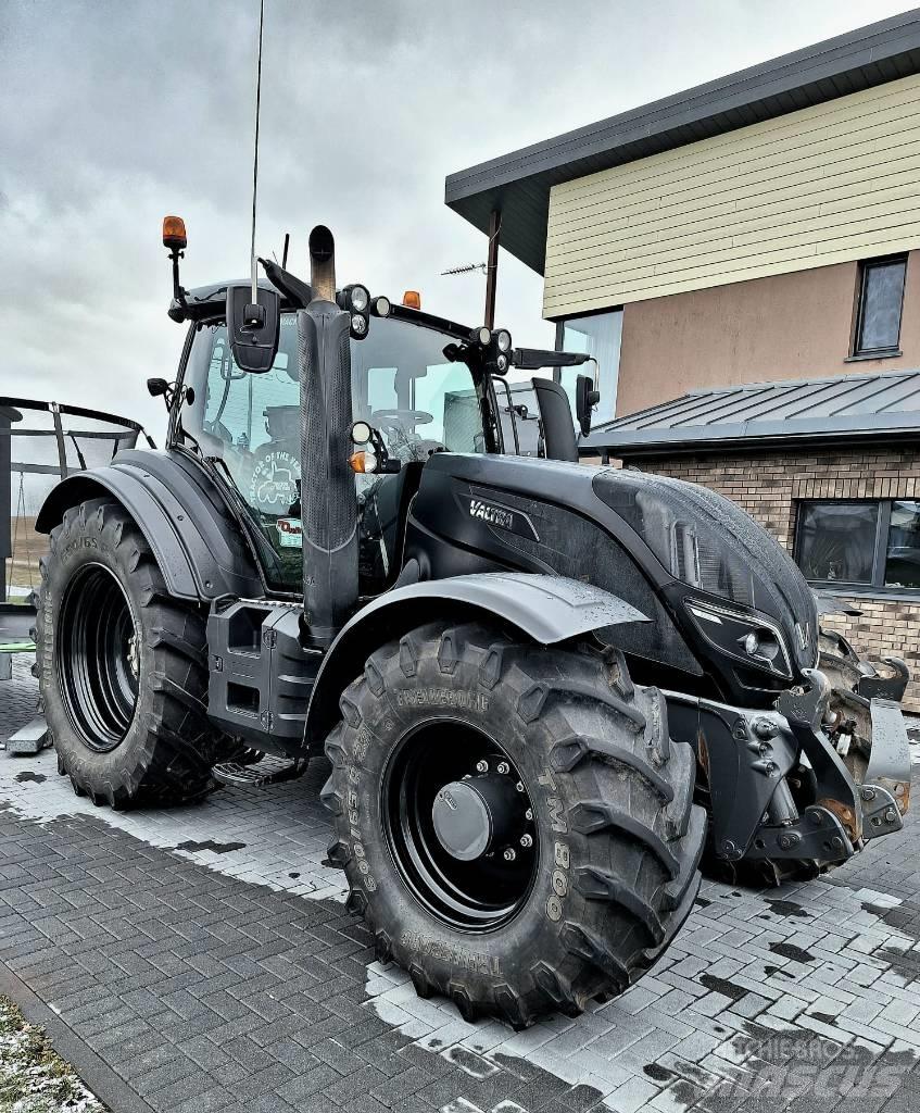 Valtra T 254 Tractors