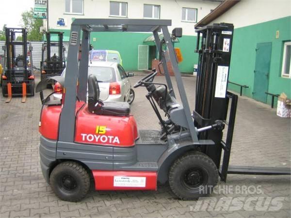 Toyota 6FG15 LPG trucks