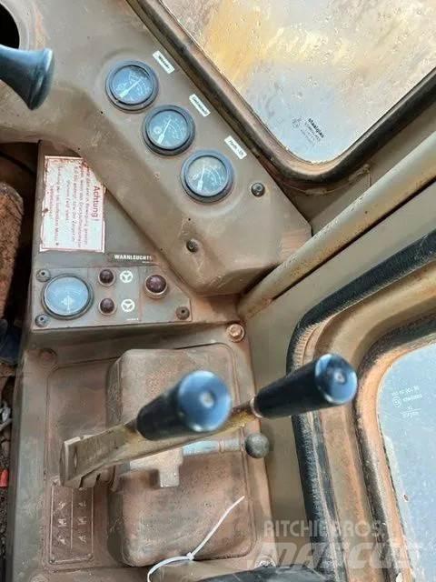CAT 966D Wheel loaders