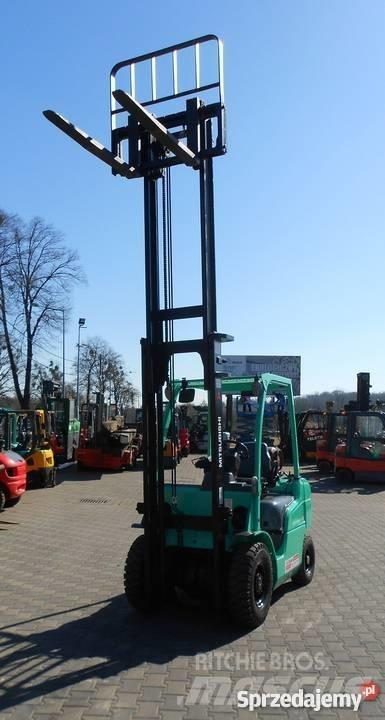 Mitsubishi FG25N LPG trucks