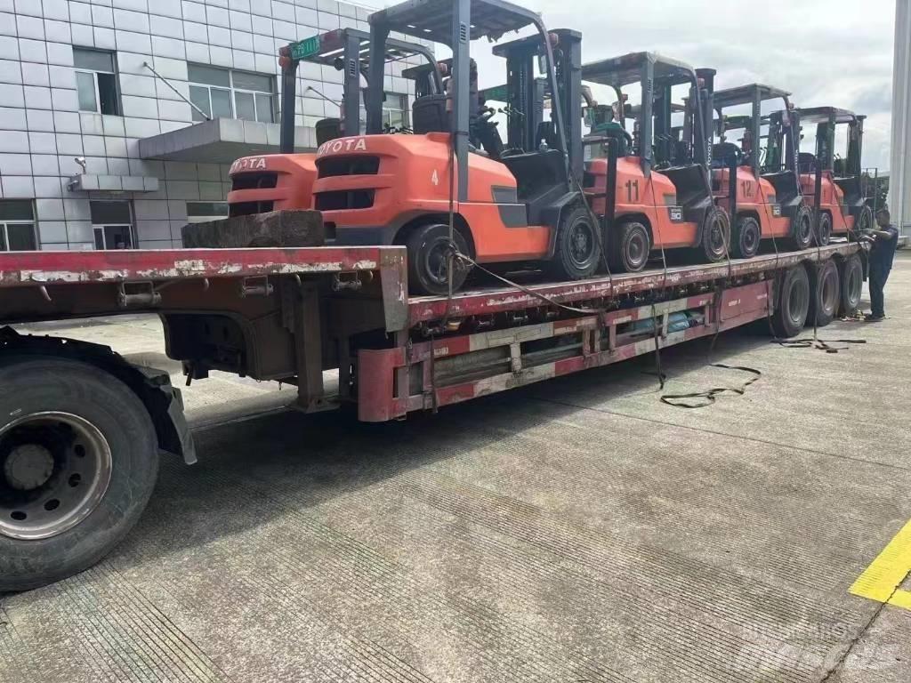 Toyota FD 30 Diesel trucks