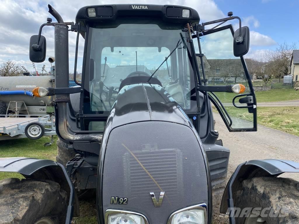 Valtra N92 HITECH Tractors