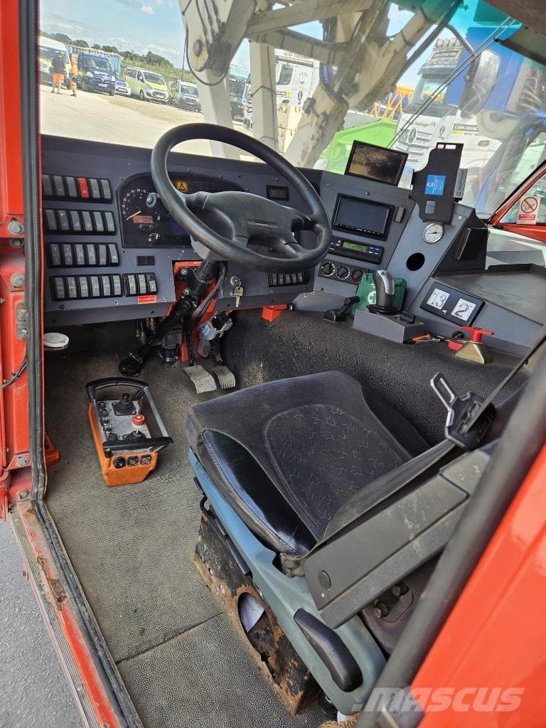 Spierings AT5 - 599 Self-erecting cranes